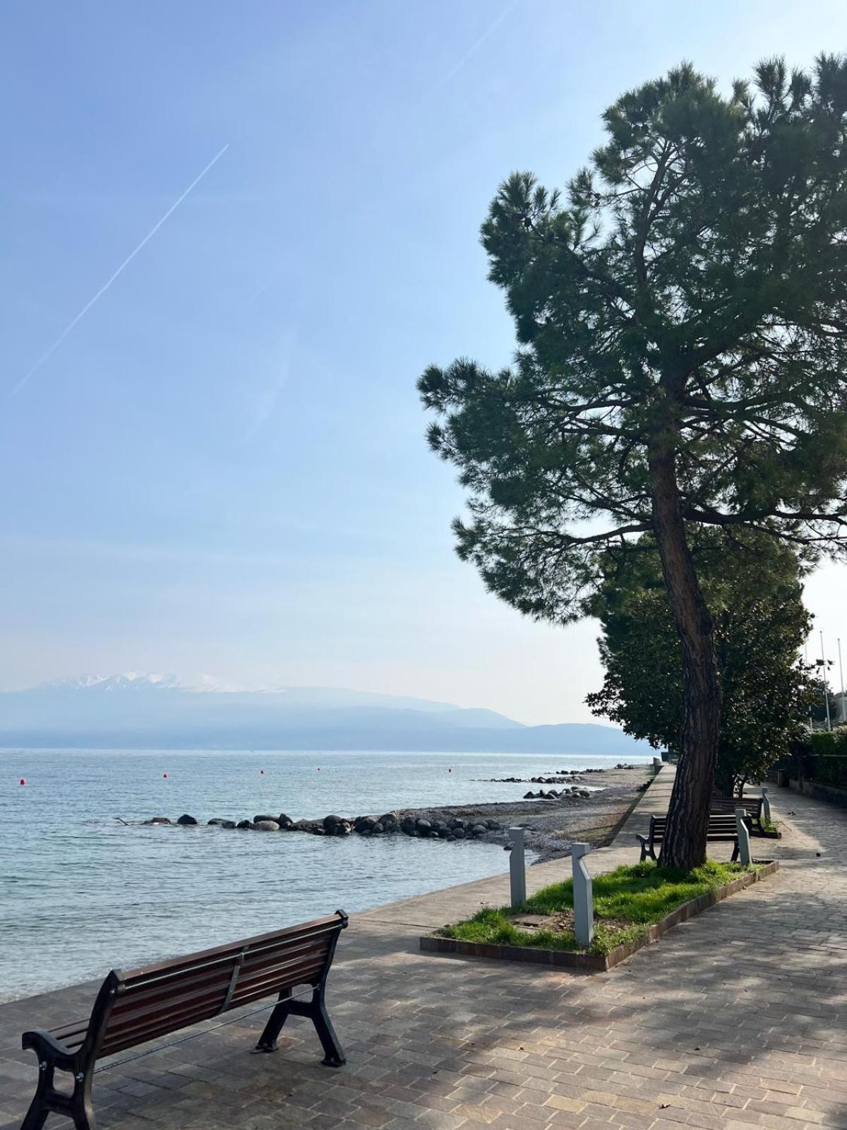 La Finestra Sul Garda Dreaming Holidays San Felice del Benaco Exterior photo