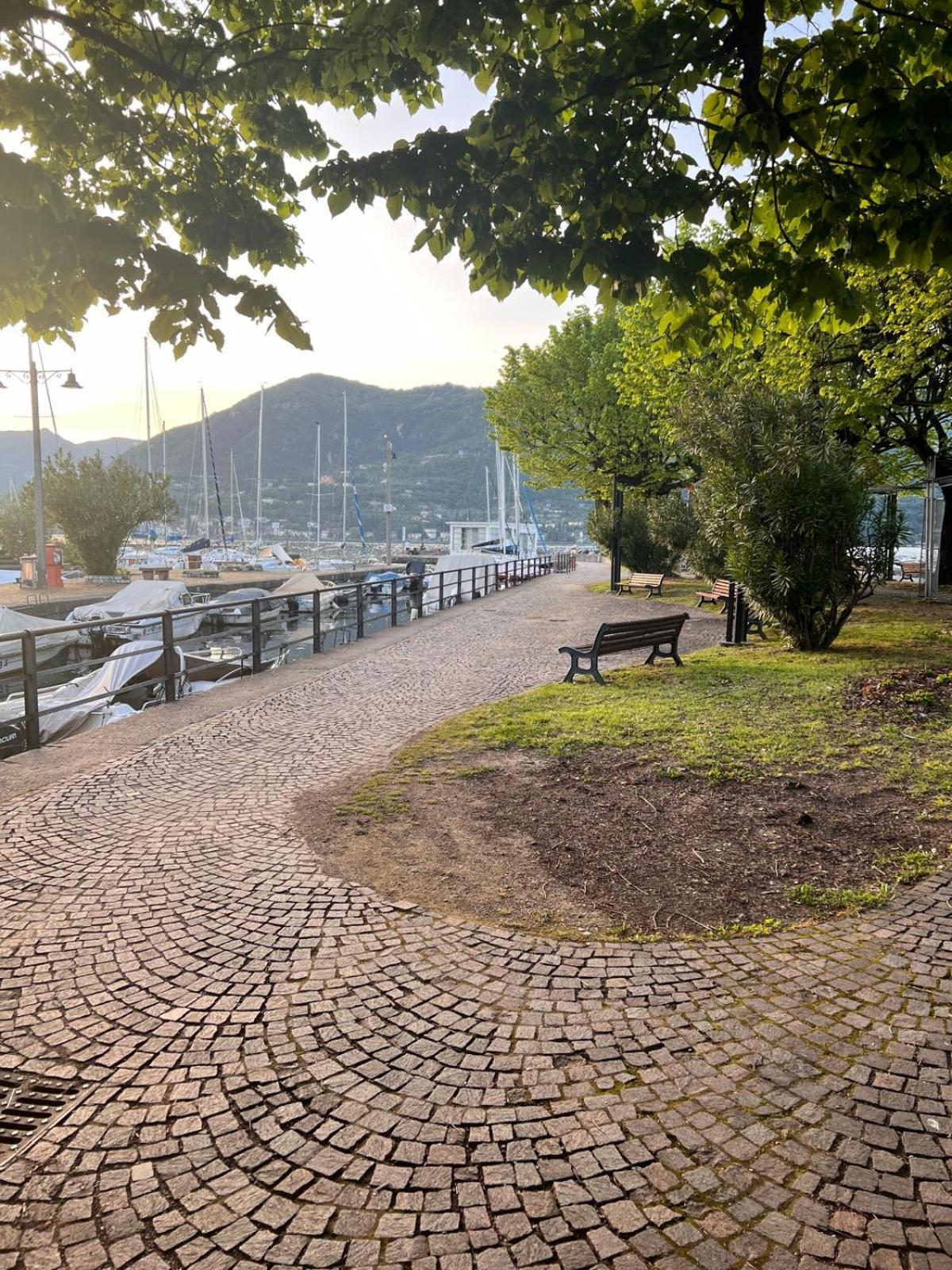 La Finestra Sul Garda Dreaming Holidays San Felice del Benaco Exterior photo