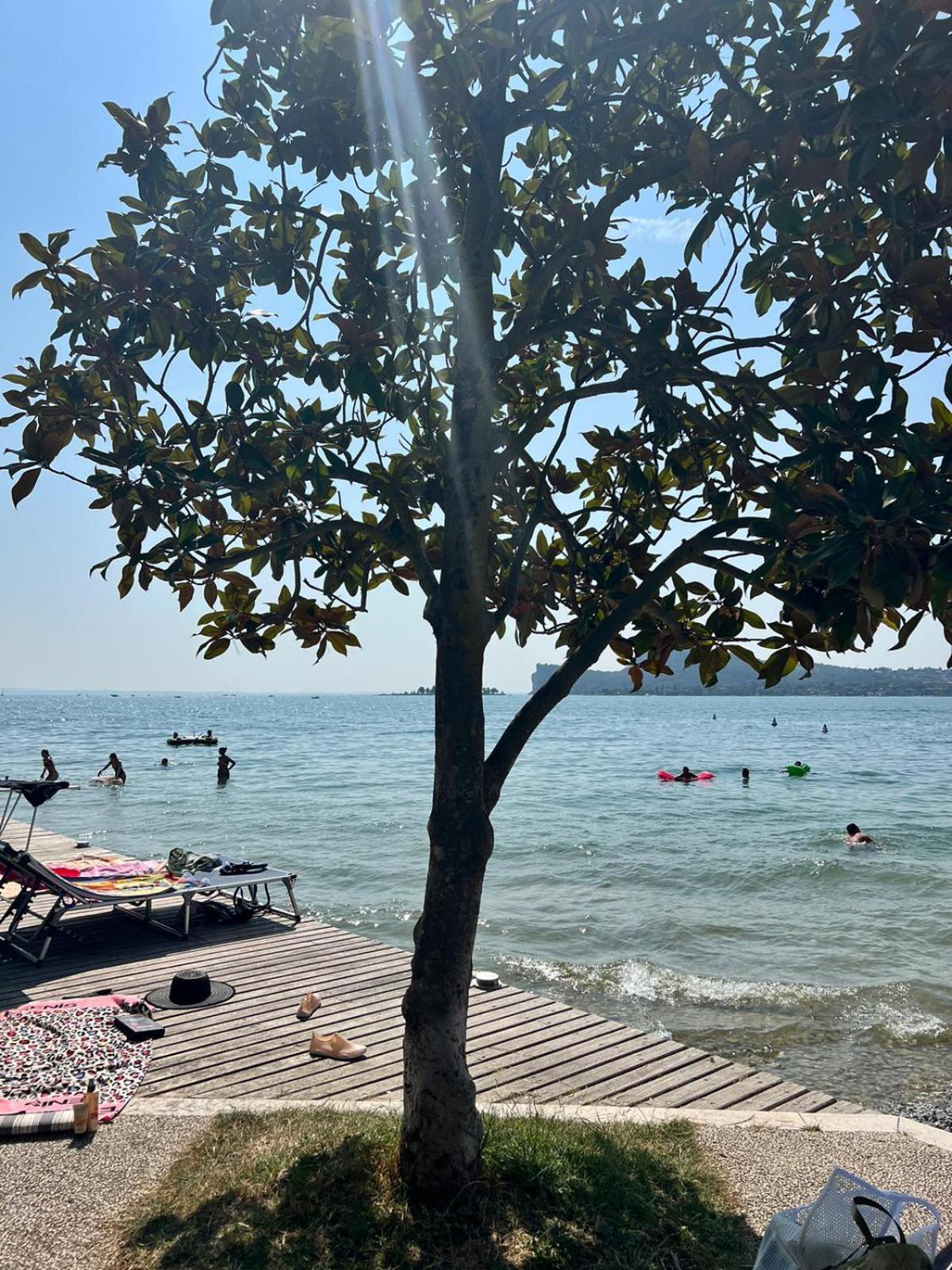 La Finestra Sul Garda Dreaming Holidays San Felice del Benaco Exterior photo